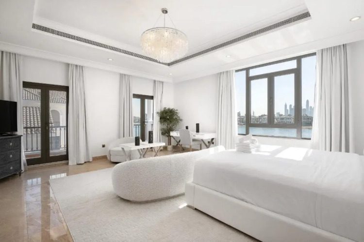 Maison Privee - Villa on Beach w Private Pool The Palm Jumeirah - Featured