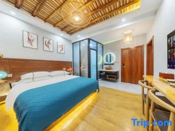 Family Suite with courtyard view