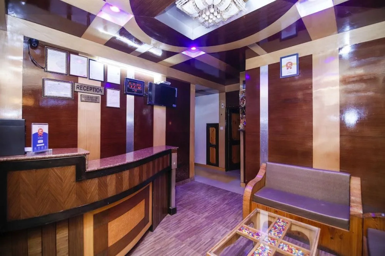 OYO 24006 Hotel Him Regency