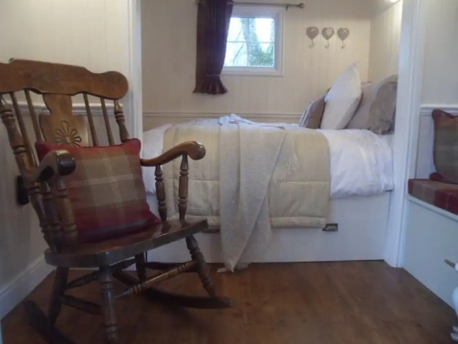 Borthwickbrae Shepherd's Hut