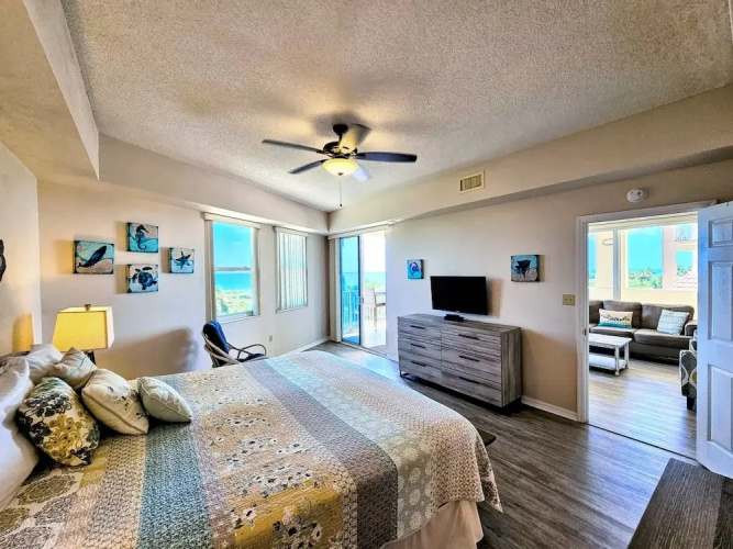Rising Sun Stunning Oceanfront Ocean View Villa! 3 Beautiful Resort Pools! Beach Front!