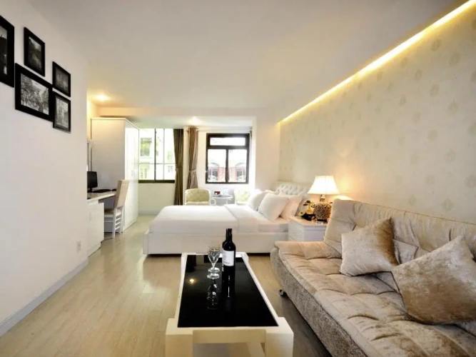 Deluxe Twin room with city view