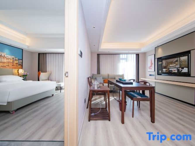 Deluxe Double Suite