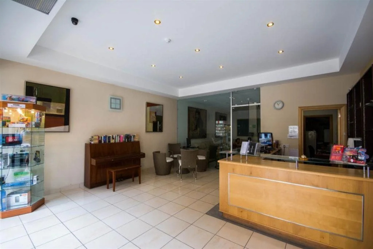 Damiani Apartments