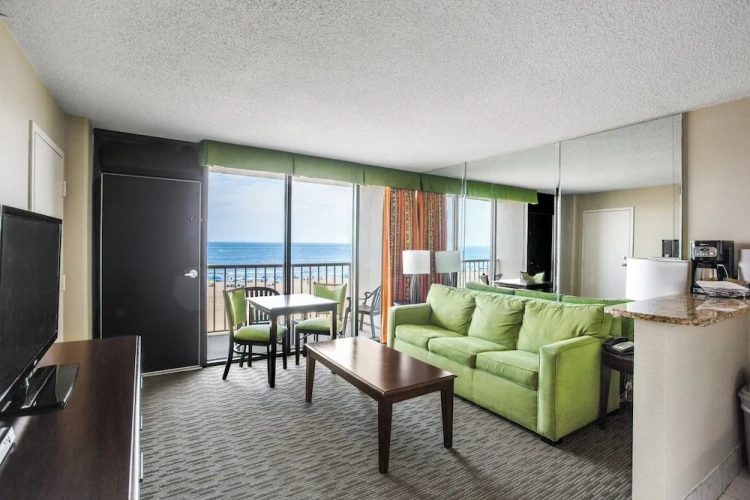 1 Bedroom Deluxe Suite