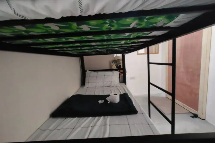 La Ud Lounge and Hostel