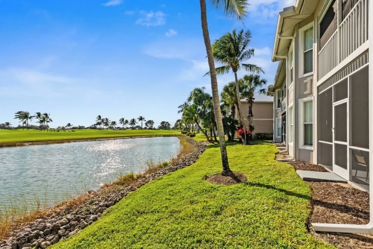 3 Bedrooms Deluxe room with lake view