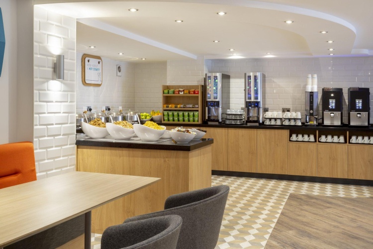 Holiday Inn Express - Edinburgh City Centre photo 25