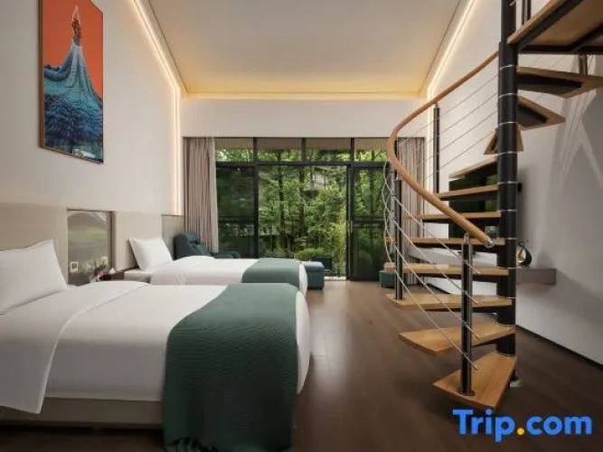 Standard Triple Duplex room with balcony
