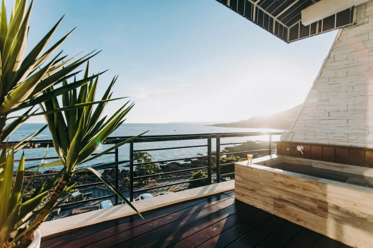 Deluxe Double room with balcony and with sea view