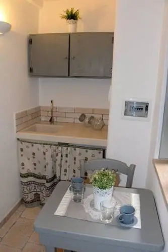 Vico Di Ostuni 12