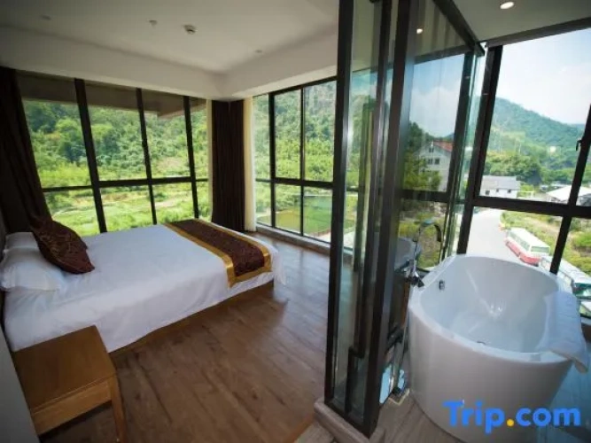 Suite with view