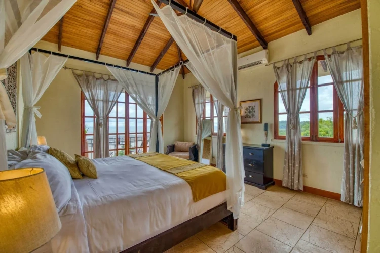 Standard Double room with ocean view
