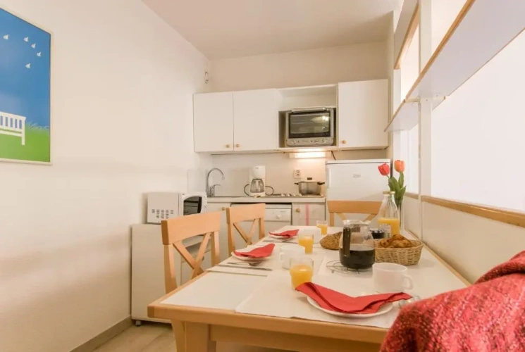 1 Bedroom Apartment