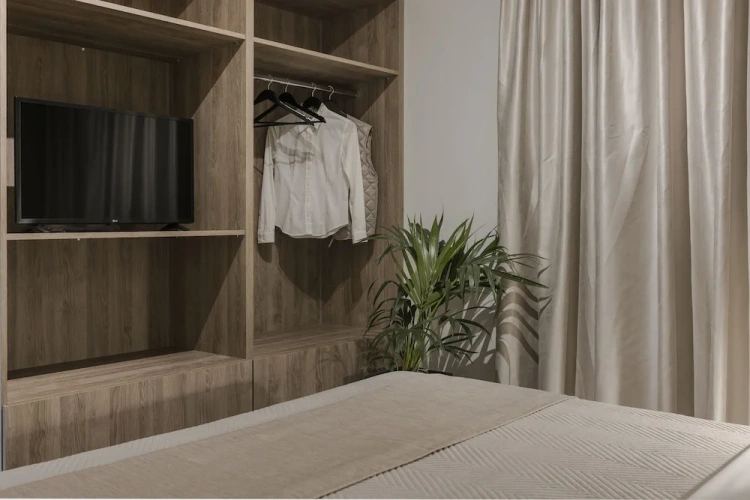Economy room