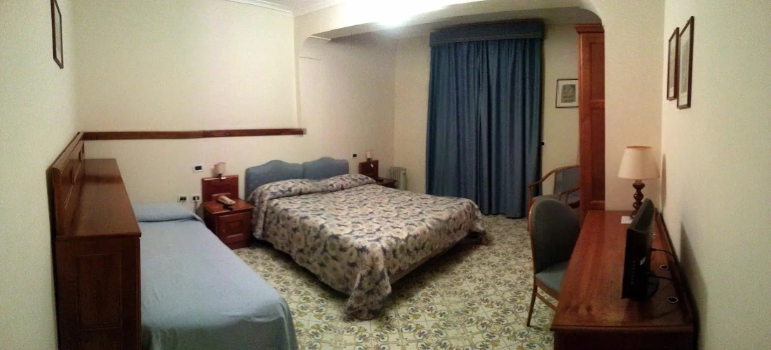 Hotel Mega Mare