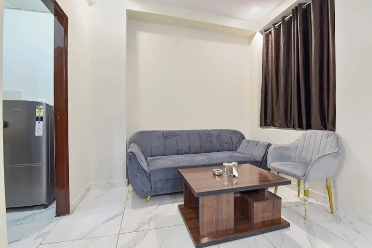 Fabhotel Bungalow 14