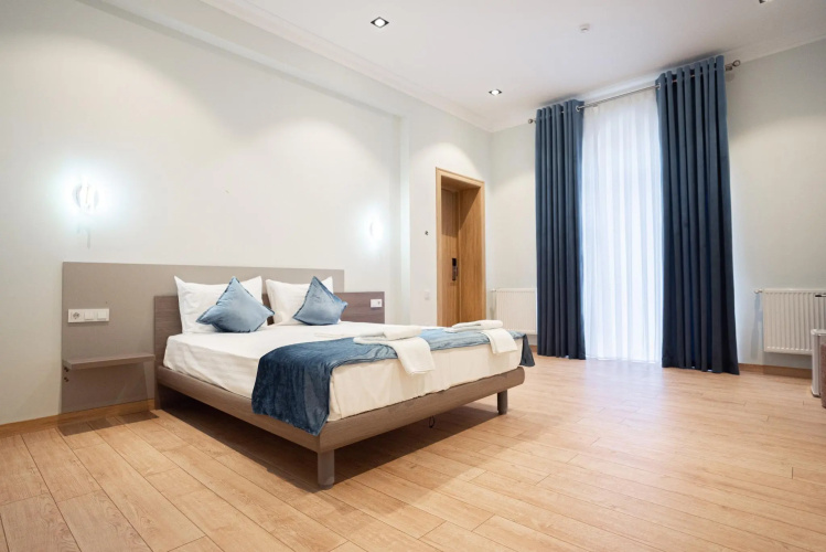 5 Wood Hotel  Spa
