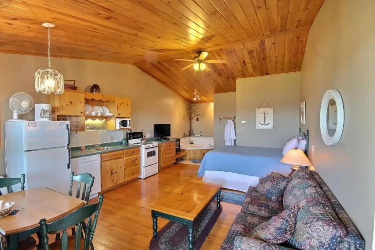 Deluxe Double Suite