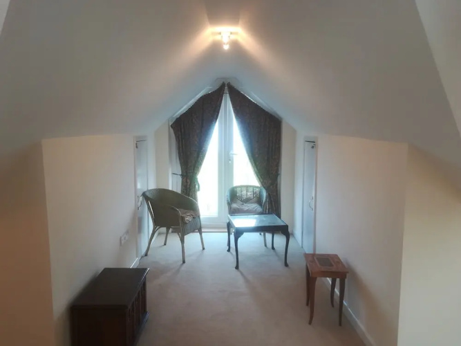 Westmead. Chalet Bungalow