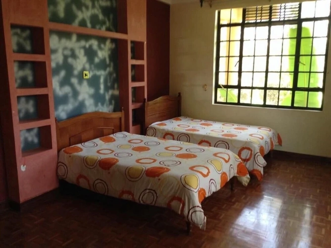 Standard Triple room
