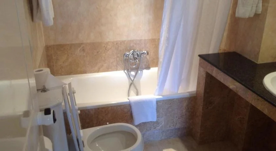 Hotel Mando