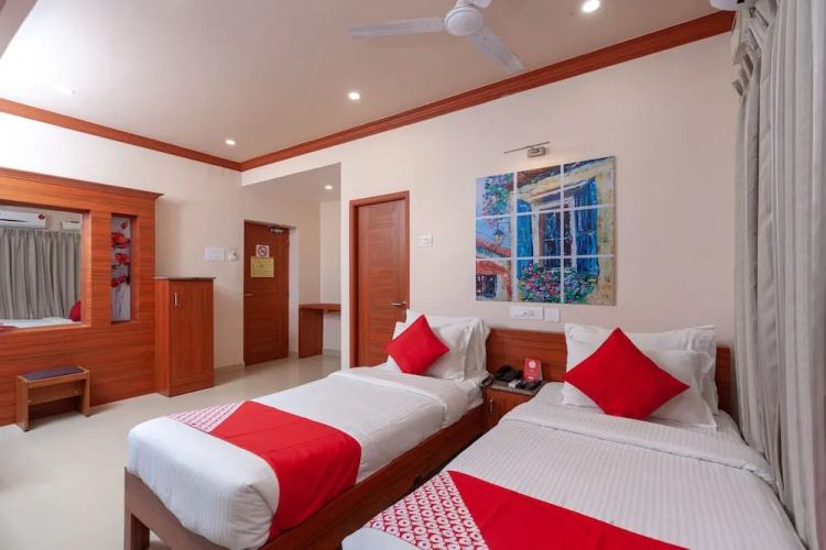 OYO 14872 Annamalai Residency