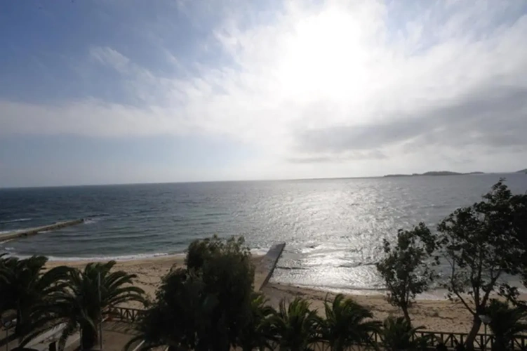 Standard Triple room with sea view