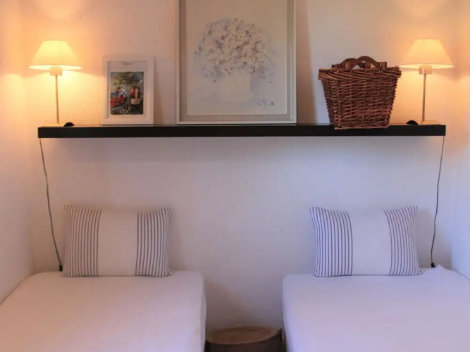 Charming holiday home, on a secured private domain with large swimming pool