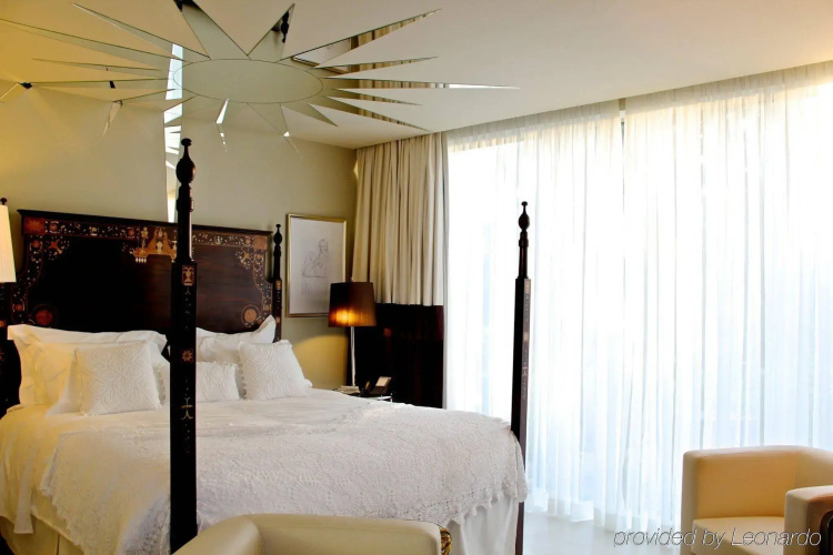 Carmo's Boutique Hotel