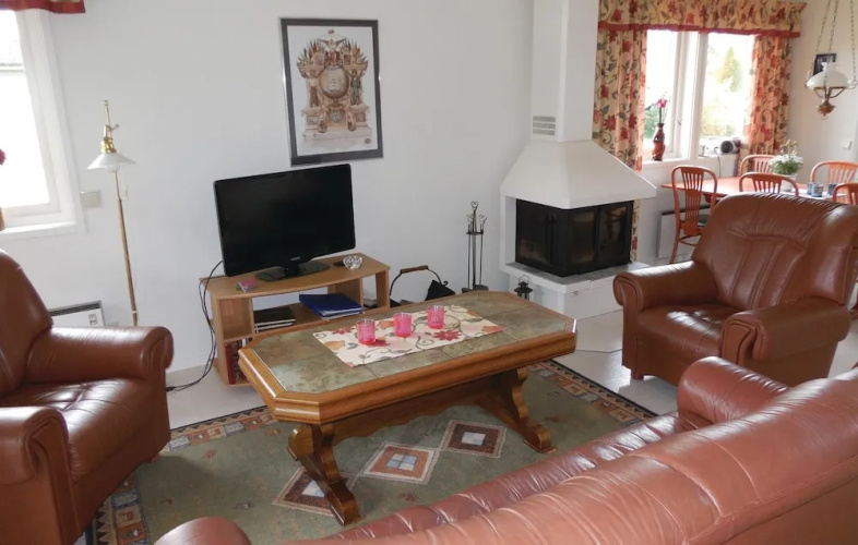 Awesome Home in Gärsnäs With 3 Bedrooms