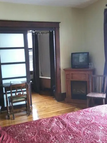 Awakenings Inn