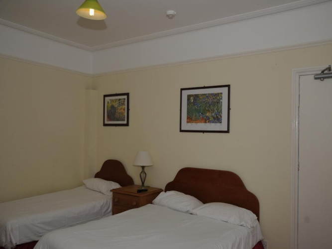Wimblehurst Hotel
