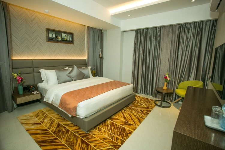 Deluxe Single room with city view