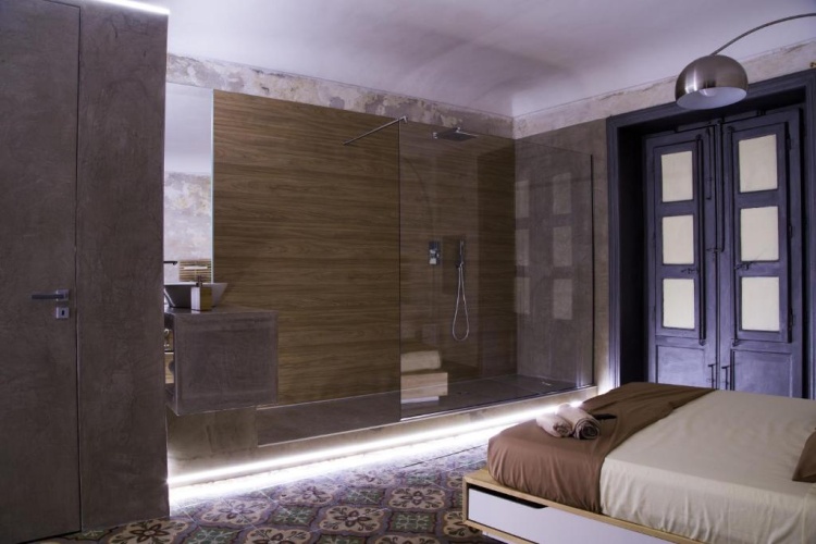 Junior Suite with balcony and with view