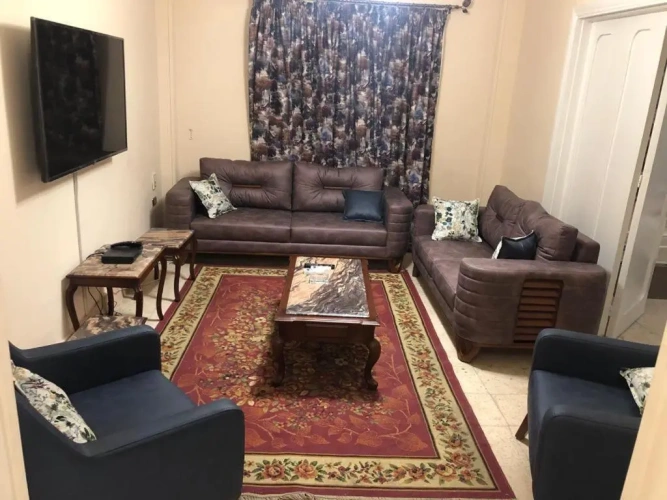 3 Bedrooms Apartment