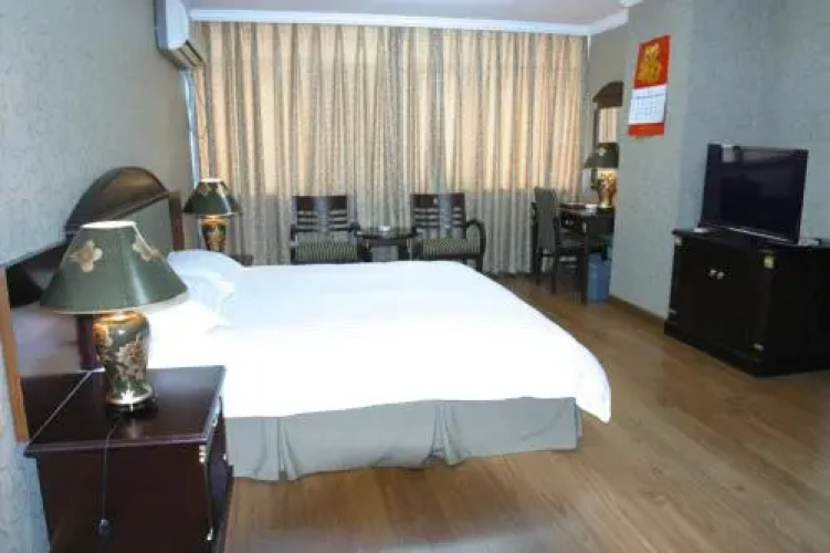 Dongyuan Plaza Hostel