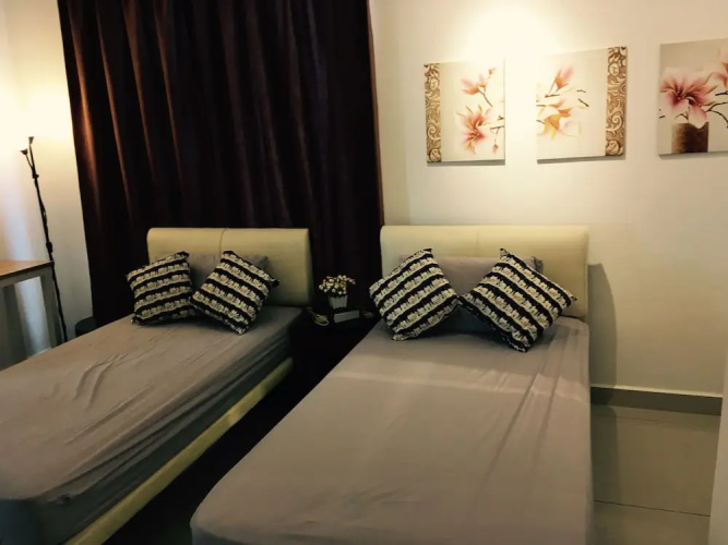 Lux Desaru Villa