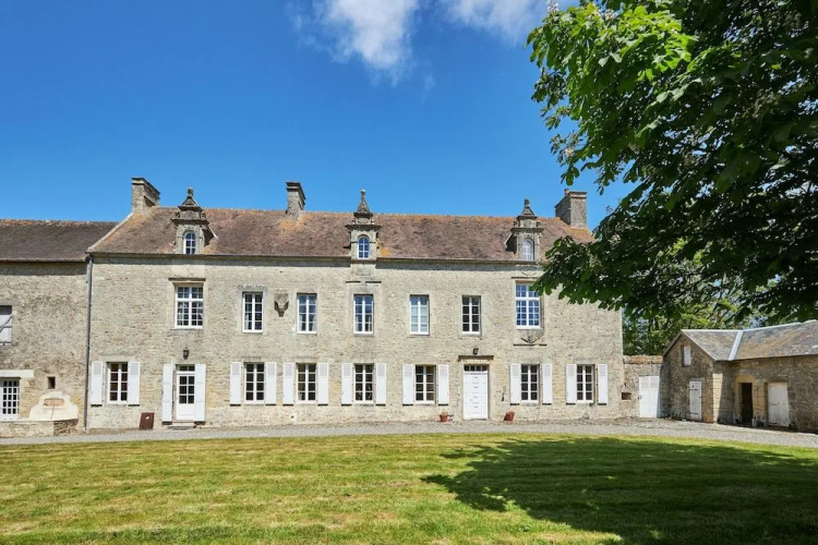 Manoir De Lormel