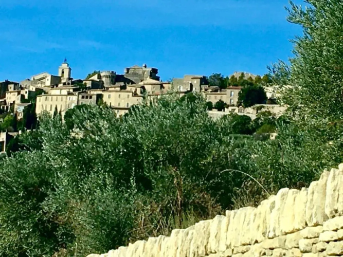 sous la tonnelle