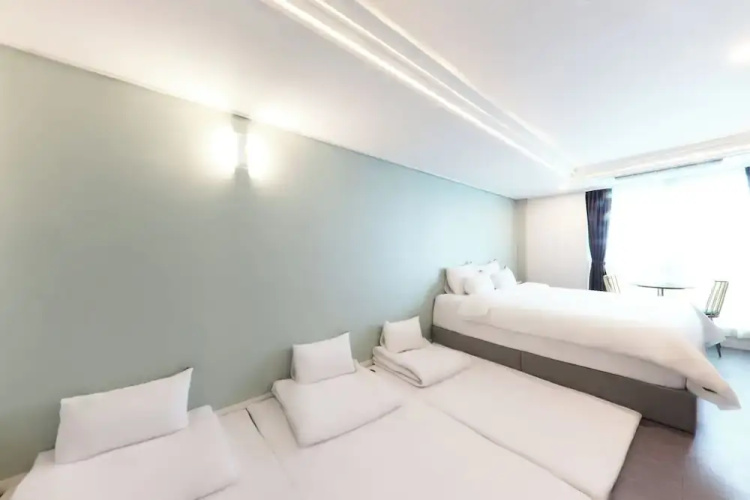 Brighten Hotel