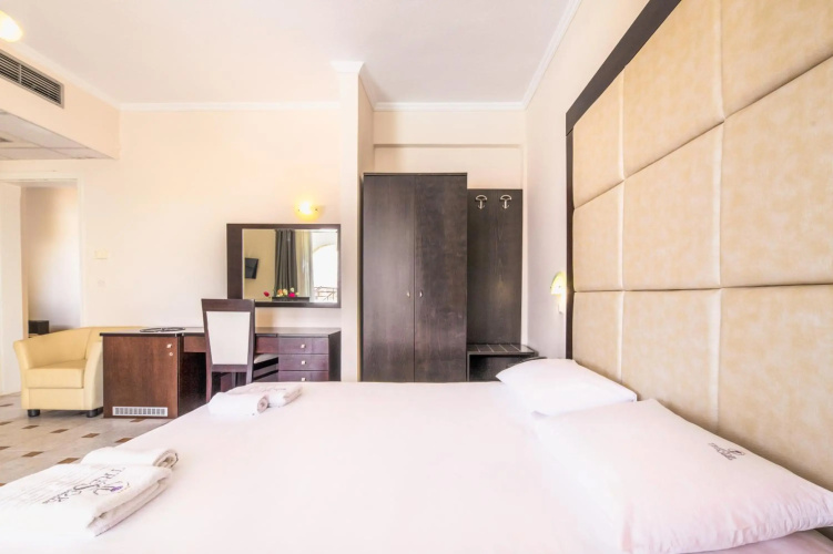 Tresor Hotel