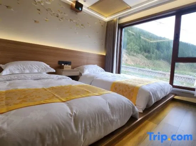 2 Bedrooms Deluxe Suite