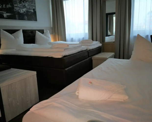 Hotel NearBy