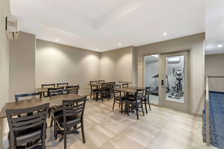 Quality Inn Centre Ville photo 27