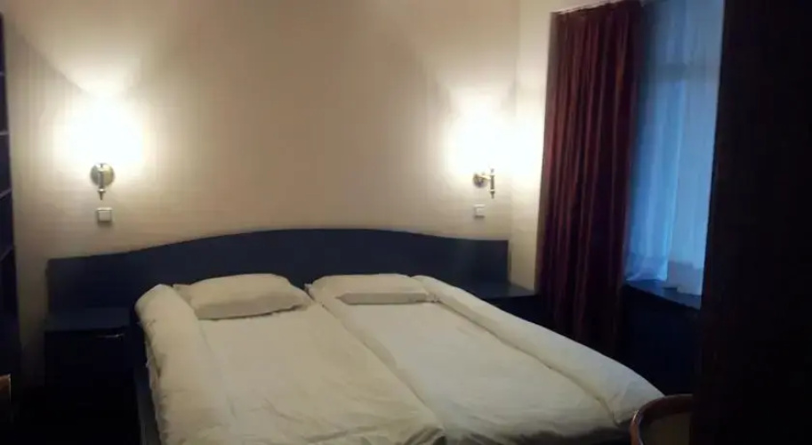Hostel Elena