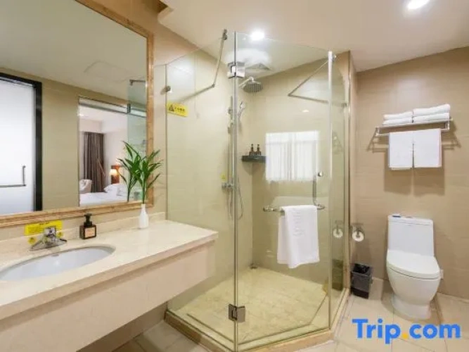 Deluxe Double Suite