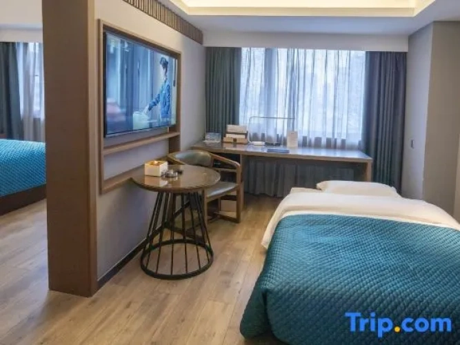 2 Bedrooms Quadruple Family Suite