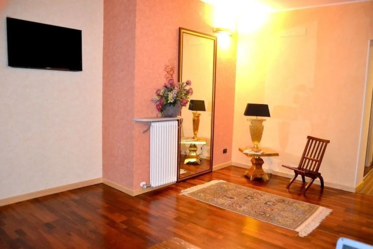 Hotel Italia 30