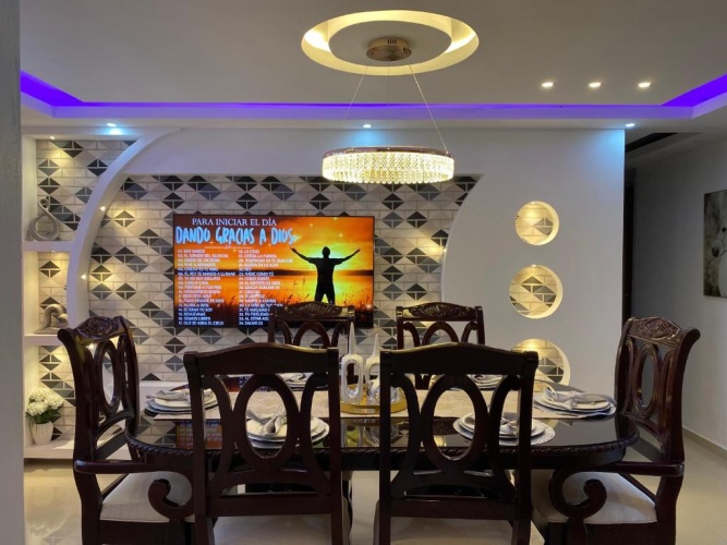 3 Bedrooms Apartment